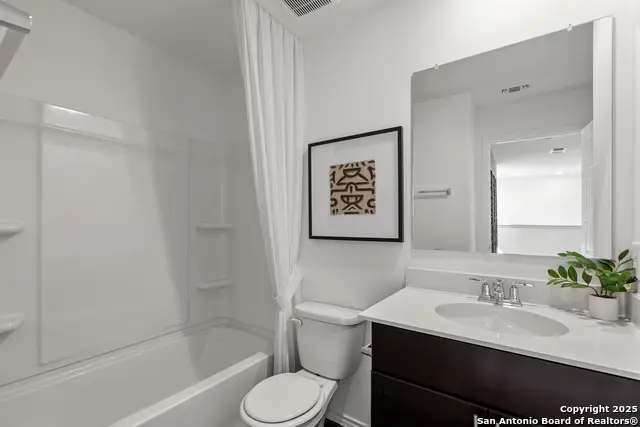 10215 Monte Carmel Place, Converse, TX 78109 - Image #2