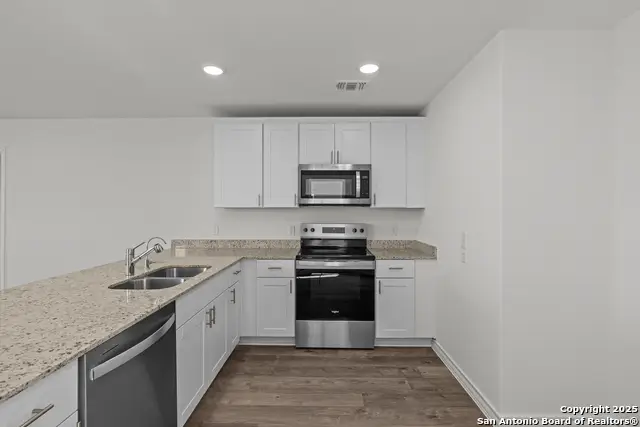 1319 Vallarta Centro, Converse, TX 78109 - Image #3