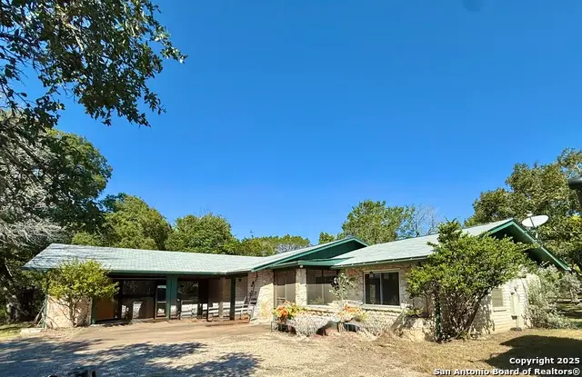 204 Aqua Vista, Kerrville, TX 78028 - Image #2