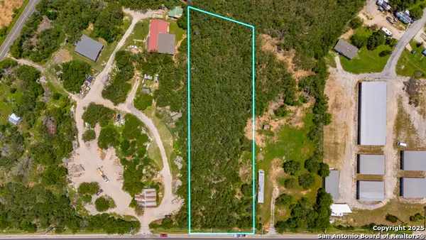 10690 Fm 1346, Adkins, TX 78101