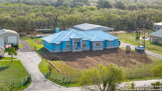 731 County Road 356, Adkins, TX 78101 - Image #3