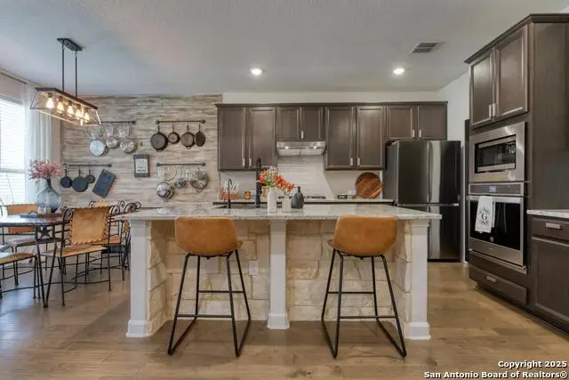 1531 Esser Xing, New Braunfels, TX 78132 - Image #2