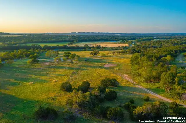327 Waring Welfare Road, Boerne, TX 78006 - Image #3