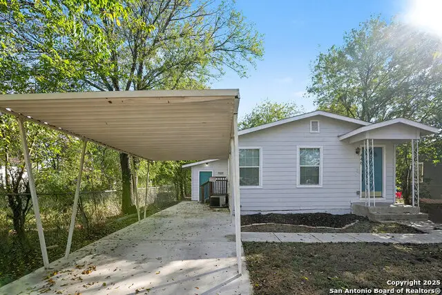 446 Glendale Ave, San Antonio, TX 78237 - Image #2