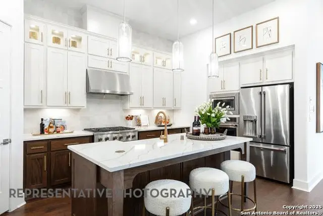 1921 Pining, New Braunfels, TX 78132 - Image #2