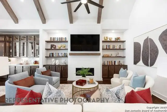 1921 Pining, New Braunfels, TX 78132 - Image #3