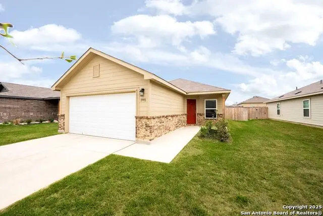 19911 Wyatt Earp, Lytle, TX 78052 - Image #2