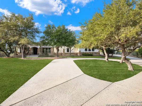 382 Upland Ct, Canyon Lake, TX 78133