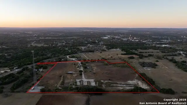 21.4 +/- AC Fm 1077, Bandera, TX 78003 - Image #3