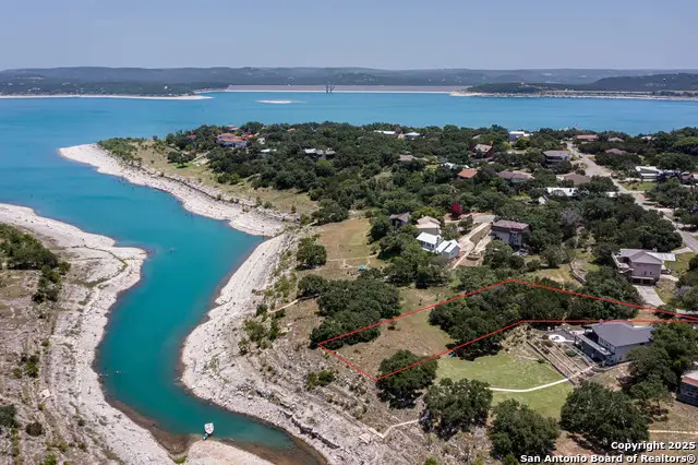 331 Village View Dr, Canyon Lake, TX 78133 - Image #2