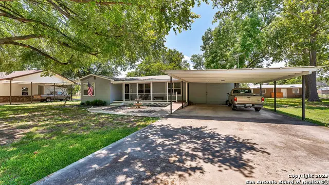 404 Reiley, Seguin, TX 78155 - Image #3