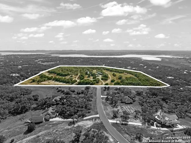 901 Cedar Rise, Canyon Lake, TX 78133 - Image #2