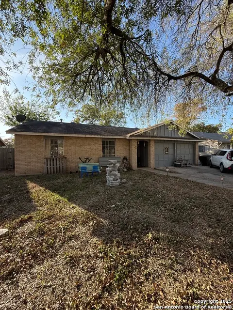 5914 Woodgreen, San Antonio, TX 78218