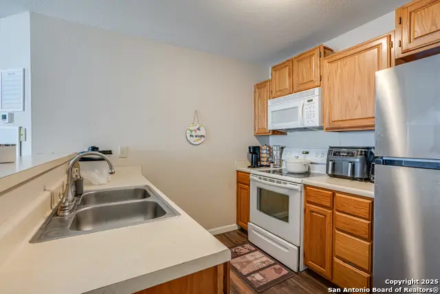 3211 Stoney Grv, San Antonio, TX 78247 - Image #3