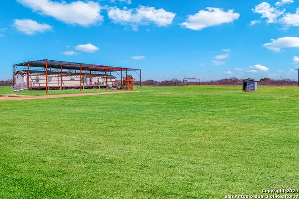 1892 Fm 476, Poteet, TX 78065