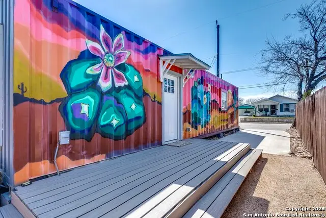 2415 W Poplar, San Antonio, TX 78207 - Image #2