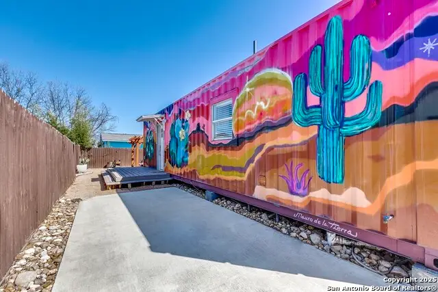 2415 W Poplar, San Antonio, TX 78207 - Image #3