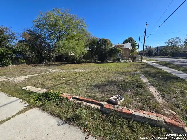 2021 El Paso, San Antonio, TX 78207 - Image #1