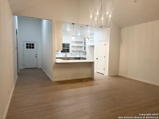 514 Contour, Spring Branch, TX 78070 - Image #2