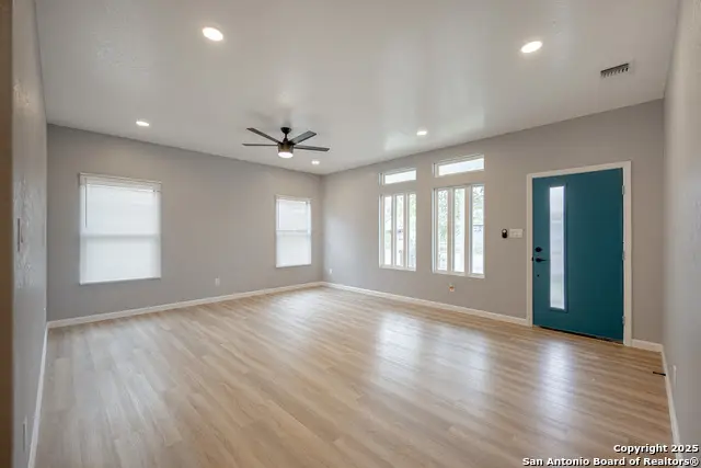 10750 Green Lake, San Antonio, TX 78223 - Image #2