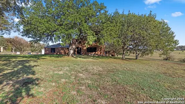 501 Rudeloff, Seguin, TX 78155 - #3