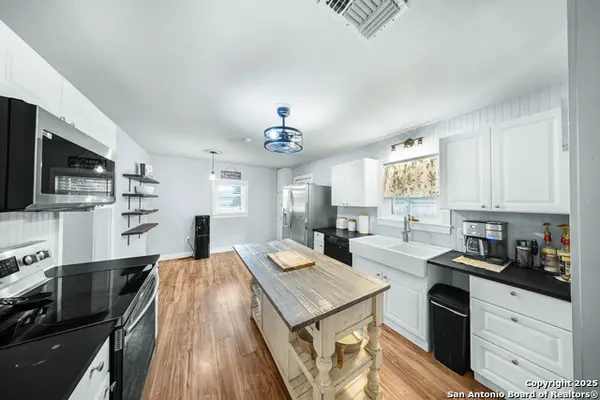 8216 Alton, Selma, TX 78154