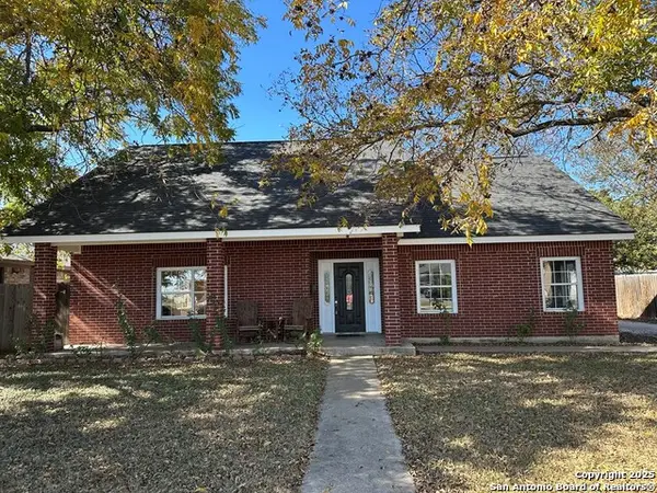 720 S Creek St Fredericksburg, Fredericksburg, TX 78624