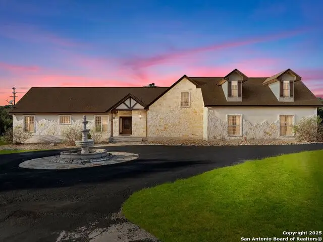 102 Oak Valley Dr, Boerne, TX 78006 - Image #2