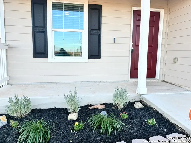 320 Agave, Jourdanton, TX 78026 - #2