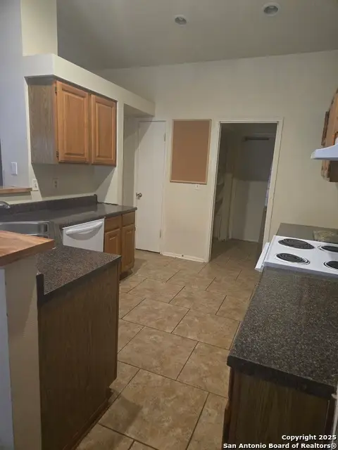 10034 Palomino Cyn, Converse, TX 78109 - Image #2