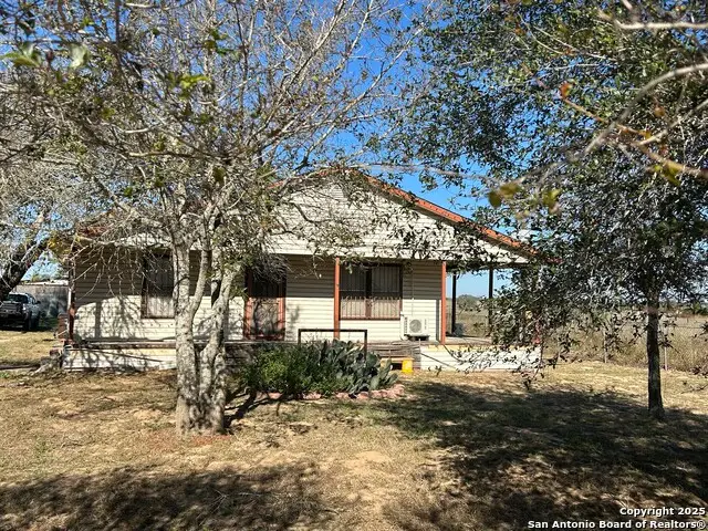 406 Hernandez, Poteet, TX 78065 - Image #1