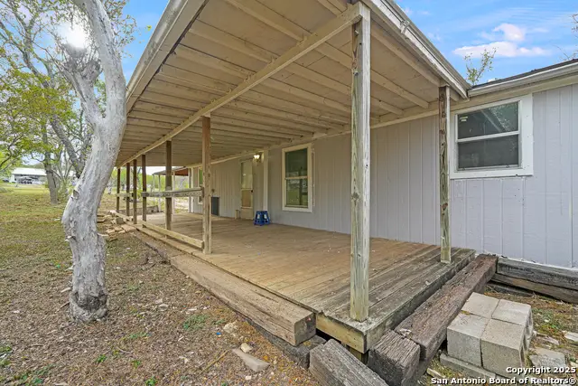 844 County Road 4511, Hondo, TX 78861 - Image #1