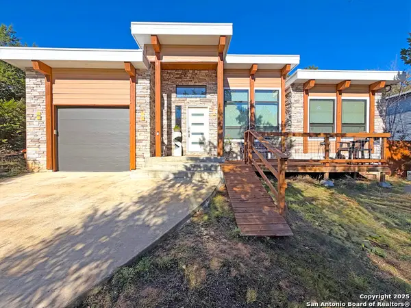 1151 Eastview, Canyon Lake, TX 78133