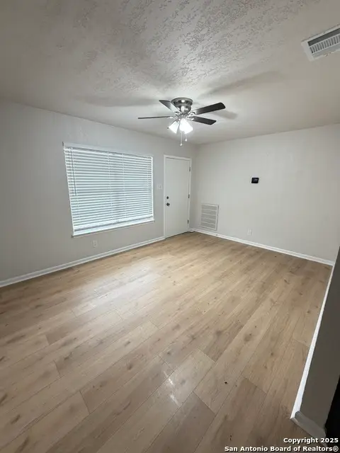 101 Young, Universal City, TX 78148 - Image #2