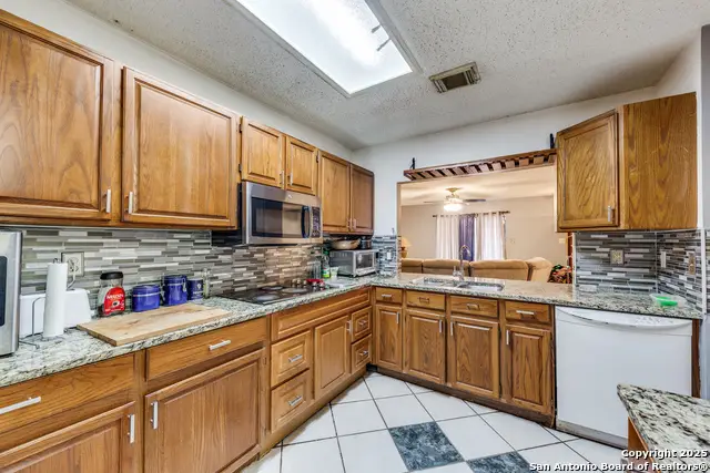 11335 Tabletop Ln, San Antonio, TX 78245 - #3
