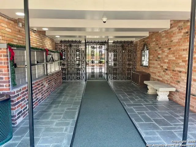 8401 N New Braunfels #120A & 121A, San Antonio, TX 78209 - Image #3