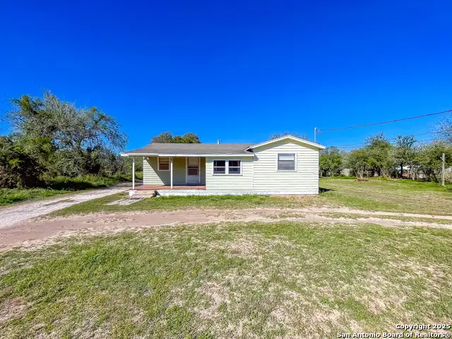 506 W Inez, Beeville, TX 78102 - Image #1