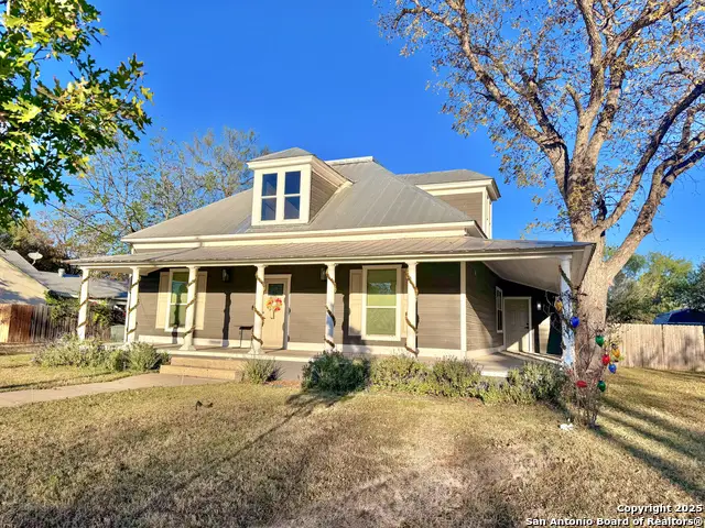 1106 N High, Uvalde, TX 78801 - Image #1