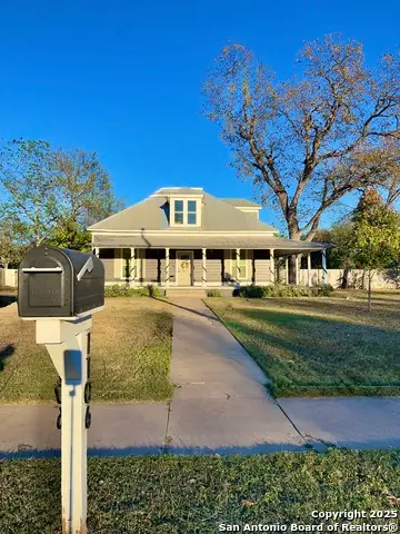 1106 N High, Uvalde, TX 78801 - Image #2