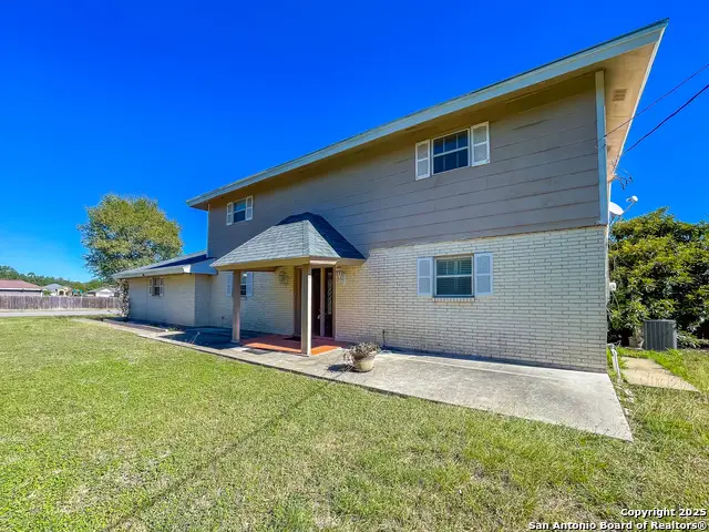 1800 Jones, Beeville, TX 78102 - Image #2