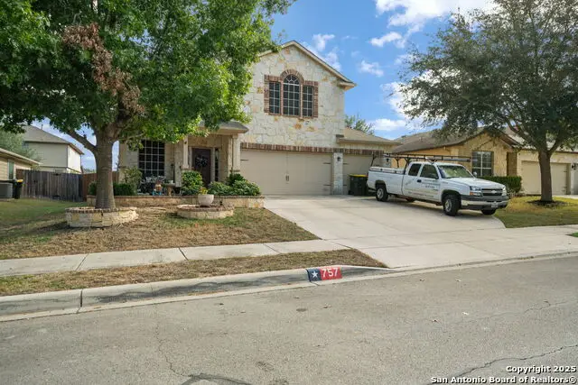 757 Clearbrook Ave, Schertz, TX 78108 - Image #2