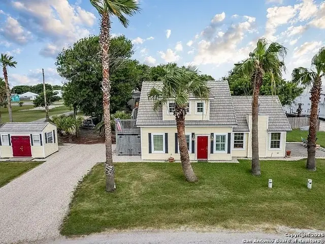 112 Wedig, Port Lavaca, TX 77979 - #1