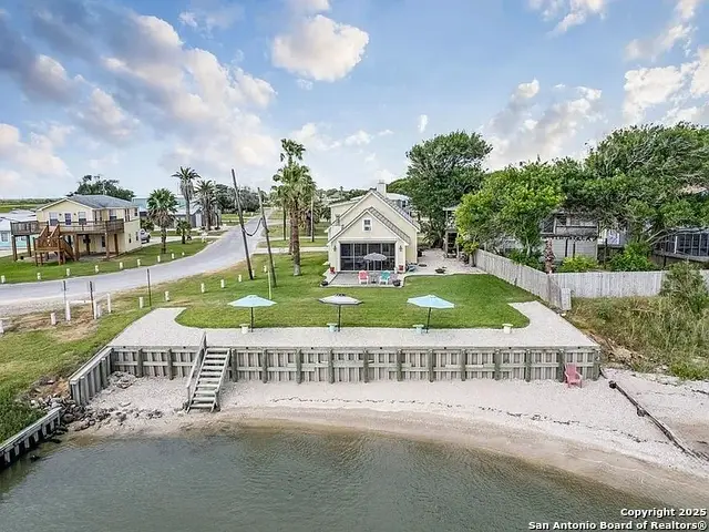 112 Wedig, Port Lavaca, TX 77979 - #2