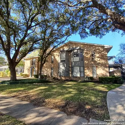 215 W Mistletoe #A, San Antonio, TX 78212