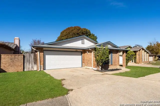 109 Deerglen, Universal City, TX 78148 - Image #3