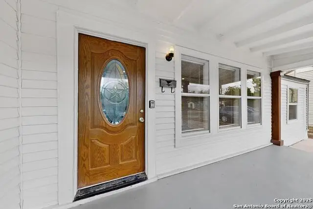 1334 W Theo Ave, San Antonio, TX 78225 - Image #3
