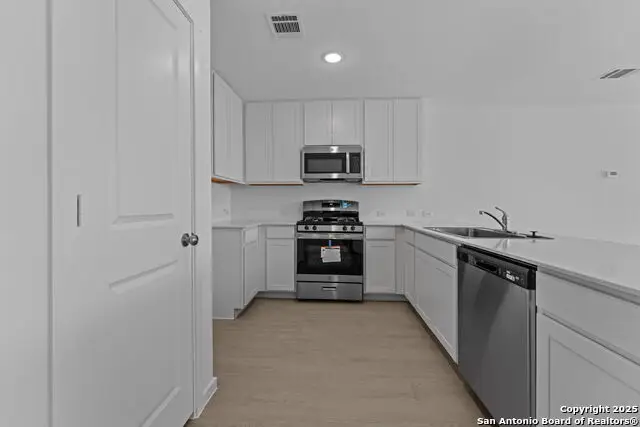 3841 Swift Fox Rd, New Braunfels, TX 78130 - Image #2