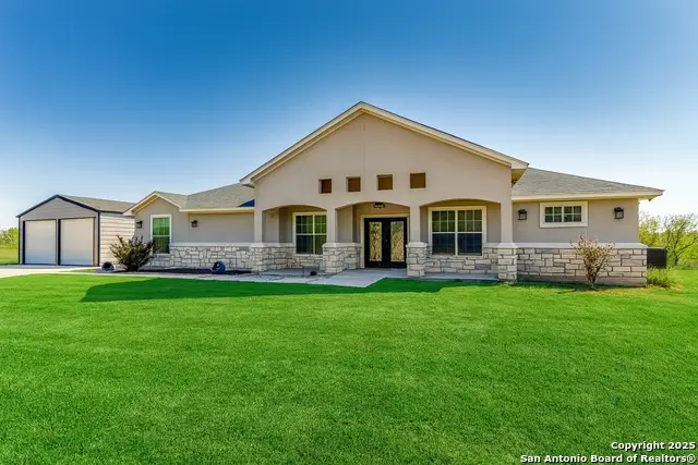 19146 Mcconnell Rd, Atascosa, TX 78002 - Image #1