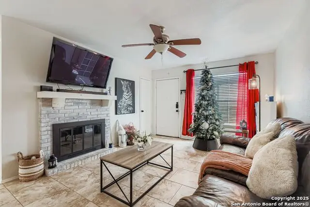 9411 Cliff Way, San Antonio, TX 78250 - Image #2