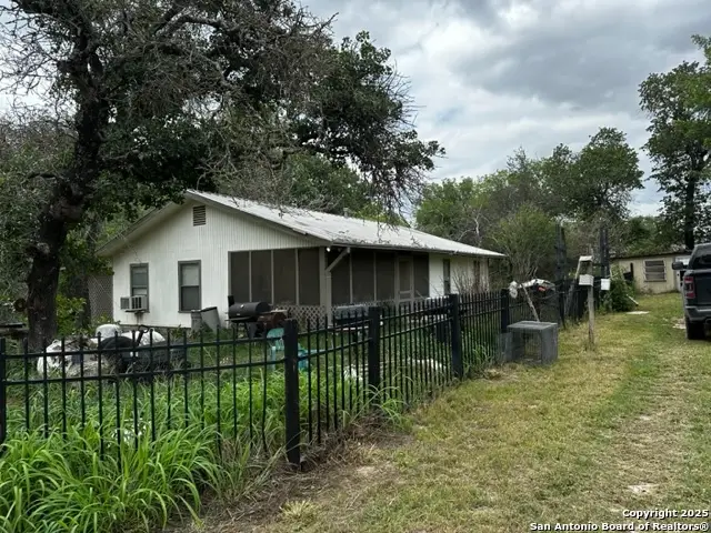 145 Highland Rd, Poteet, TX 78065 - Image #1